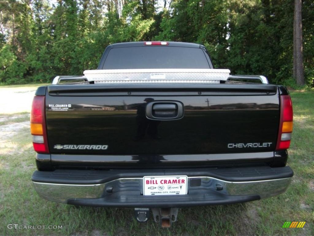 2002 Silverado 1500 LS Extended Cab 4x4 - Onyx Black / Medium Gray photo #2