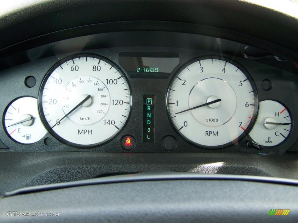 2008 Chrysler 300 Touring DUB Edition Gauges Photo #31227021