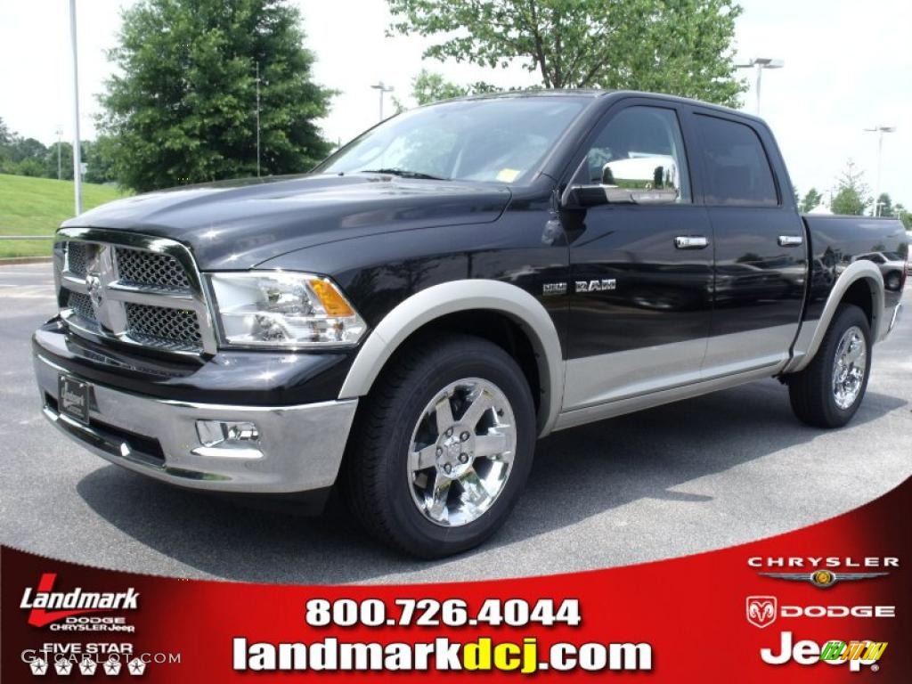 Brilliant Black Crystal Pearl Dodge Ram 1500