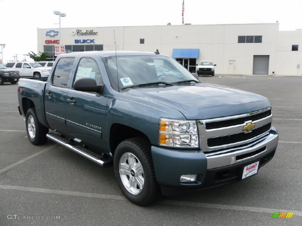 2010 Silverado 1500 LT Crew Cab 4x4 - Blue Granite Metallic / Ebony photo #5