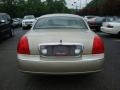 2007 Light French Silk Metallic Lincoln Town Car Signature Limited  photo #3