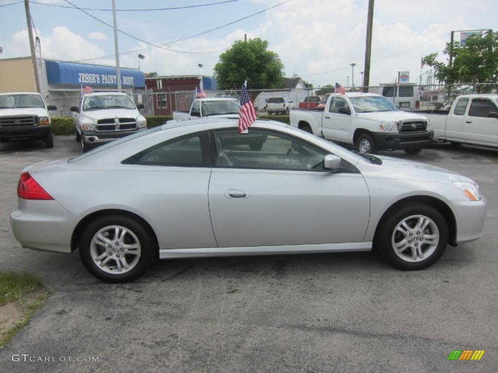 2006 Accord EX-L Coupe - Alabaster Silver Metallic / Gray photo #5