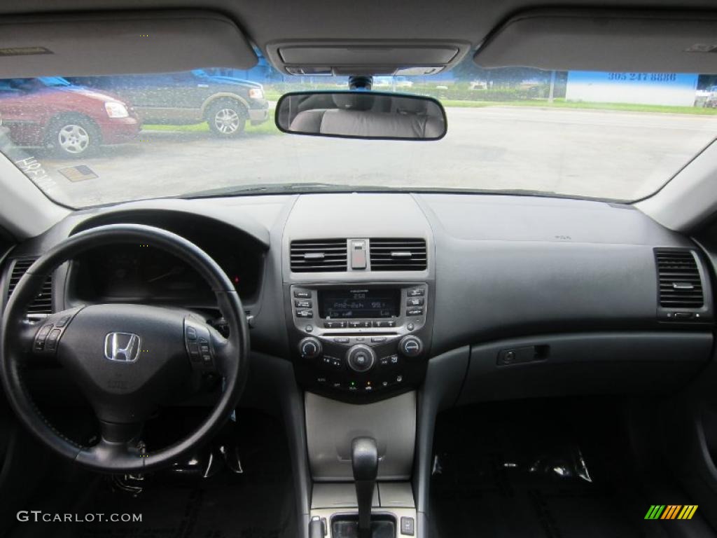 2006 Accord EX-L Coupe - Alabaster Silver Metallic / Gray photo #16