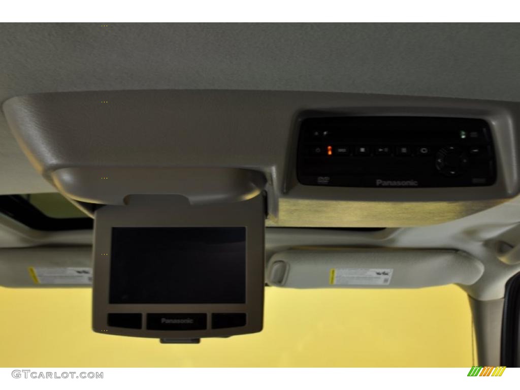 2004 Yukon XL Denali AWD - Silver Birch Metallic / Sandstone photo #12