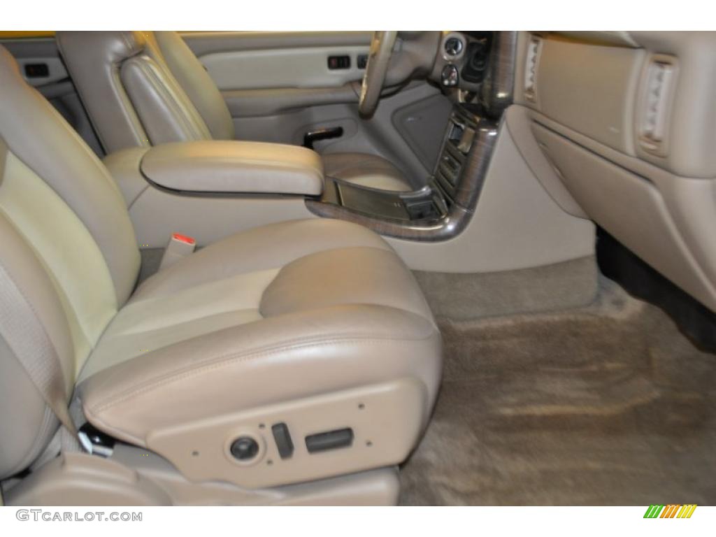 2004 Yukon XL Denali AWD - Silver Birch Metallic / Sandstone photo #19
