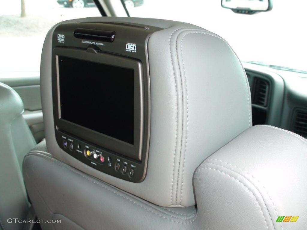 2004 Tahoe Z71 4x4 - Sport Red Metallic / Tan/Neutral photo #38