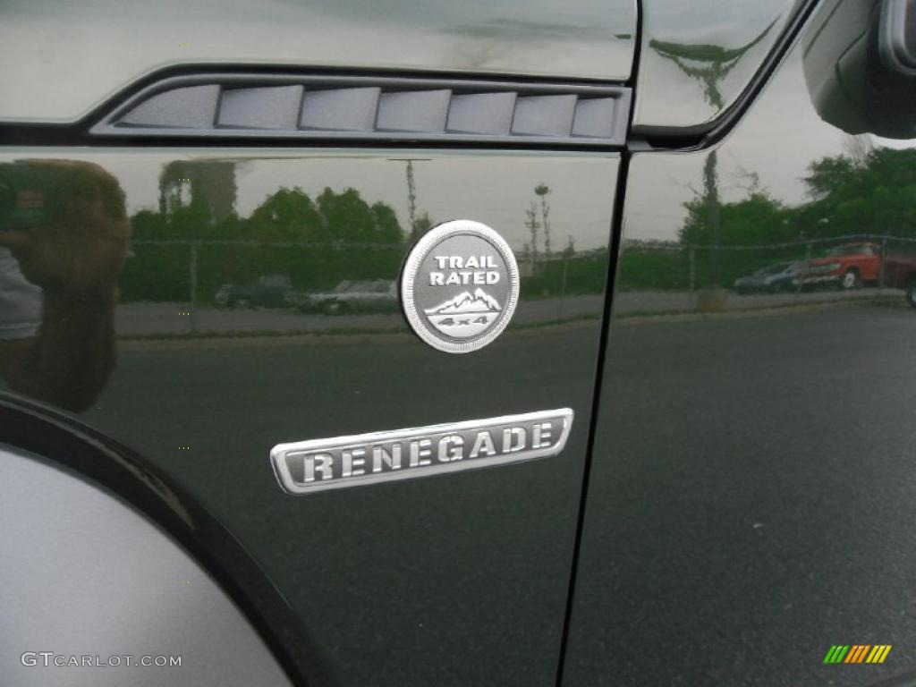 2010 Liberty Renegade 4x4 - Natural Green Pearl / Dark Slate Gray photo #6