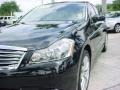 Black Obsidian - M 35 Sedan Photo No. 12