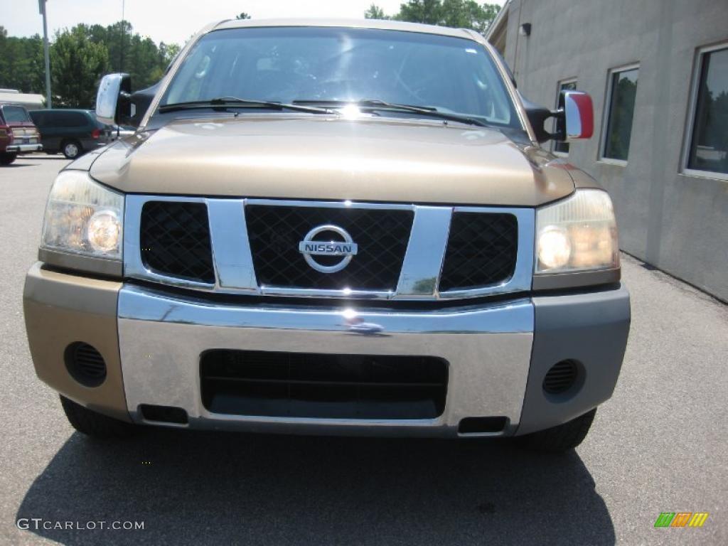 2004 Titan SE Crew Cab - Copper / Sand/Steel photo #2