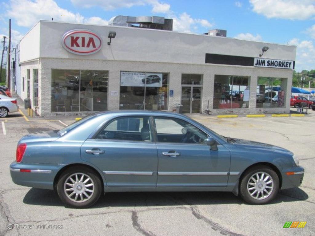 2004 XG350 L Sedan - Celadon Green Metallic / Gray photo #2