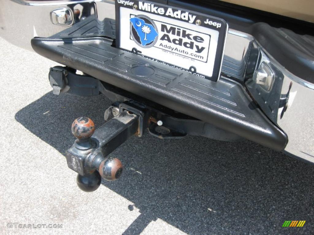 2004 Titan SE Crew Cab - Copper / Sand/Steel photo #7