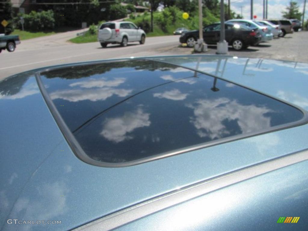 2004 XG350 L Sedan - Celadon Green Metallic / Gray photo #7