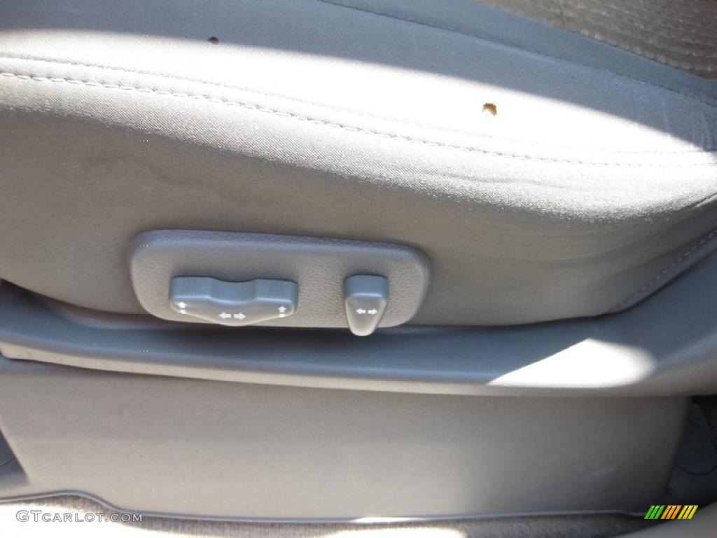 2004 Titan SE Crew Cab - Copper / Sand/Steel photo #14