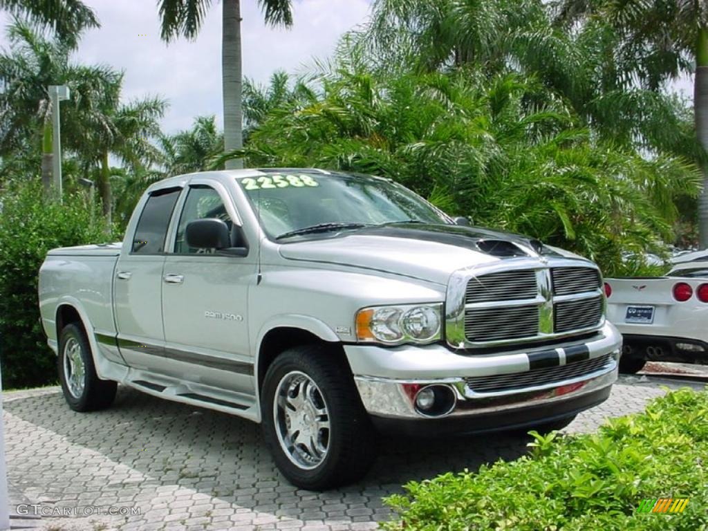 2005 Ram 1500 SLT Quad Cab 4x4 - Bright Silver Metallic / Dark Slate Gray photo #1