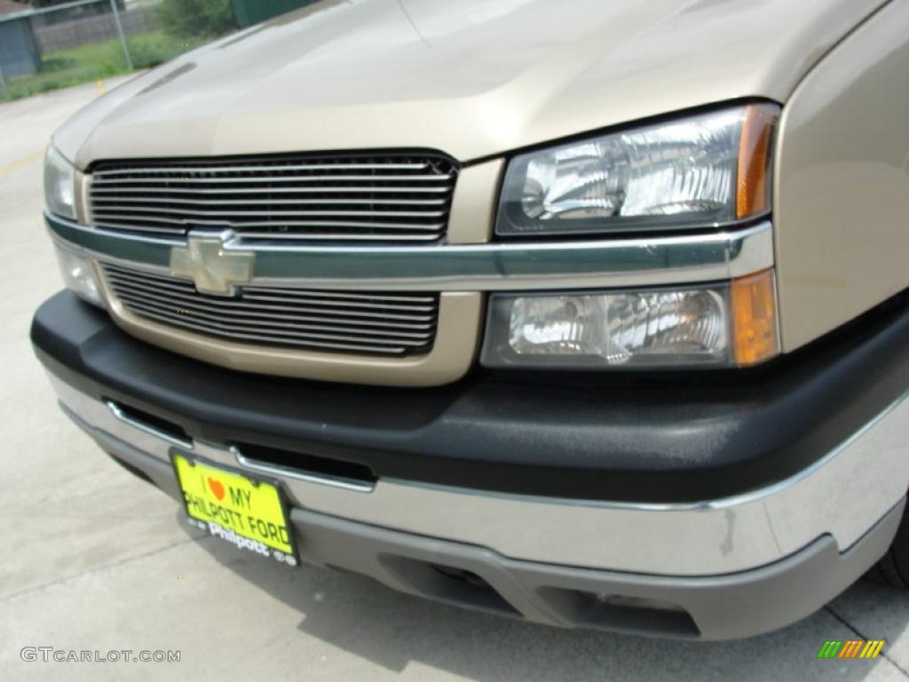 2004 Silverado 1500 LS Extended Cab - Sandstone Metallic / Tan photo #11