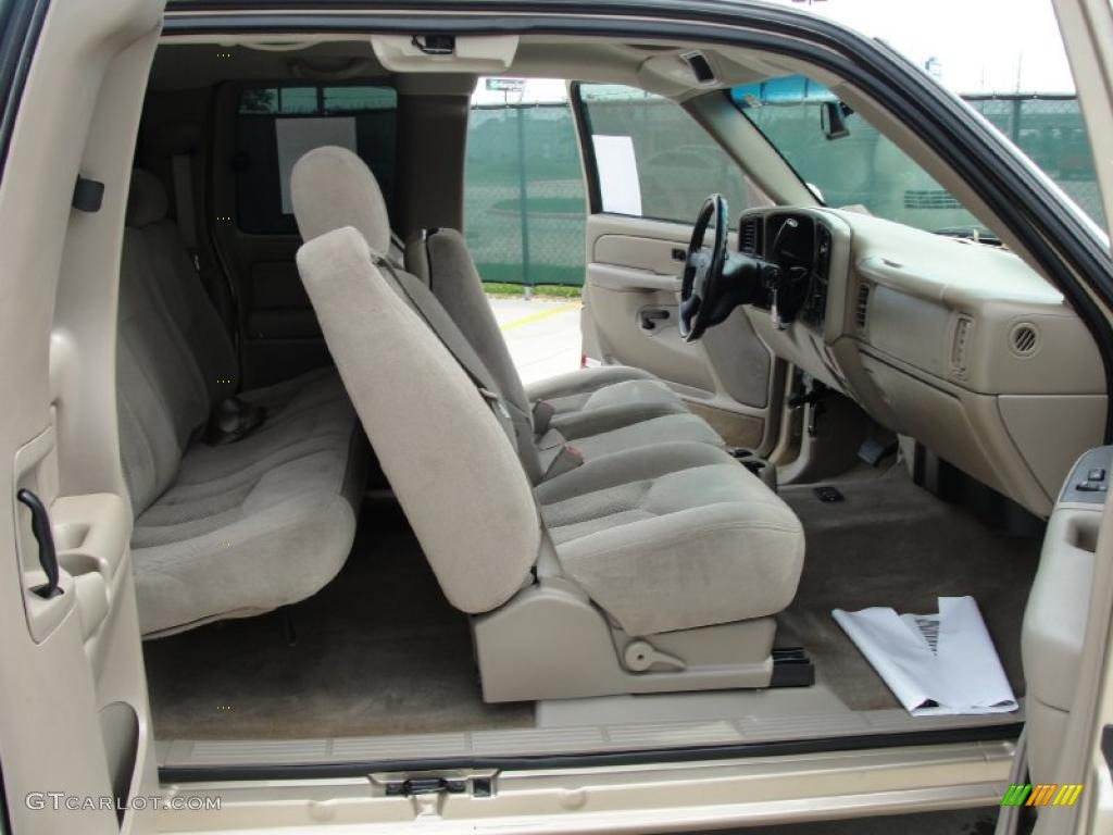 2004 Silverado 1500 LS Extended Cab - Sandstone Metallic / Tan photo #24