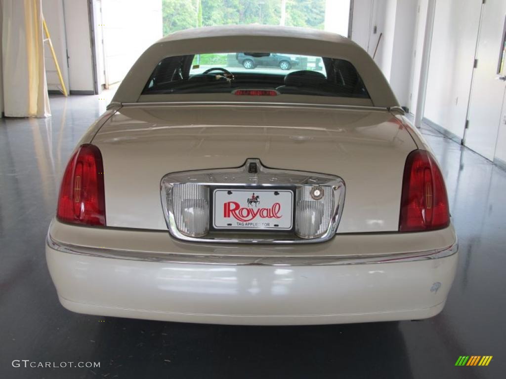2000 Town Car Cartier - White Pearlescent Tri-Coat / Light Parchment photo #5