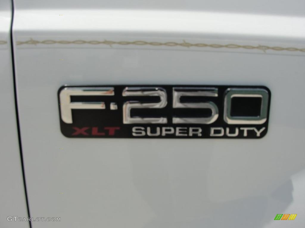 2004 F250 Super Duty XLT Crew Cab - Oxford White / Medium Parchment photo #16