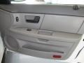 Vibrant White - Taurus SE Sedan Photo No. 25