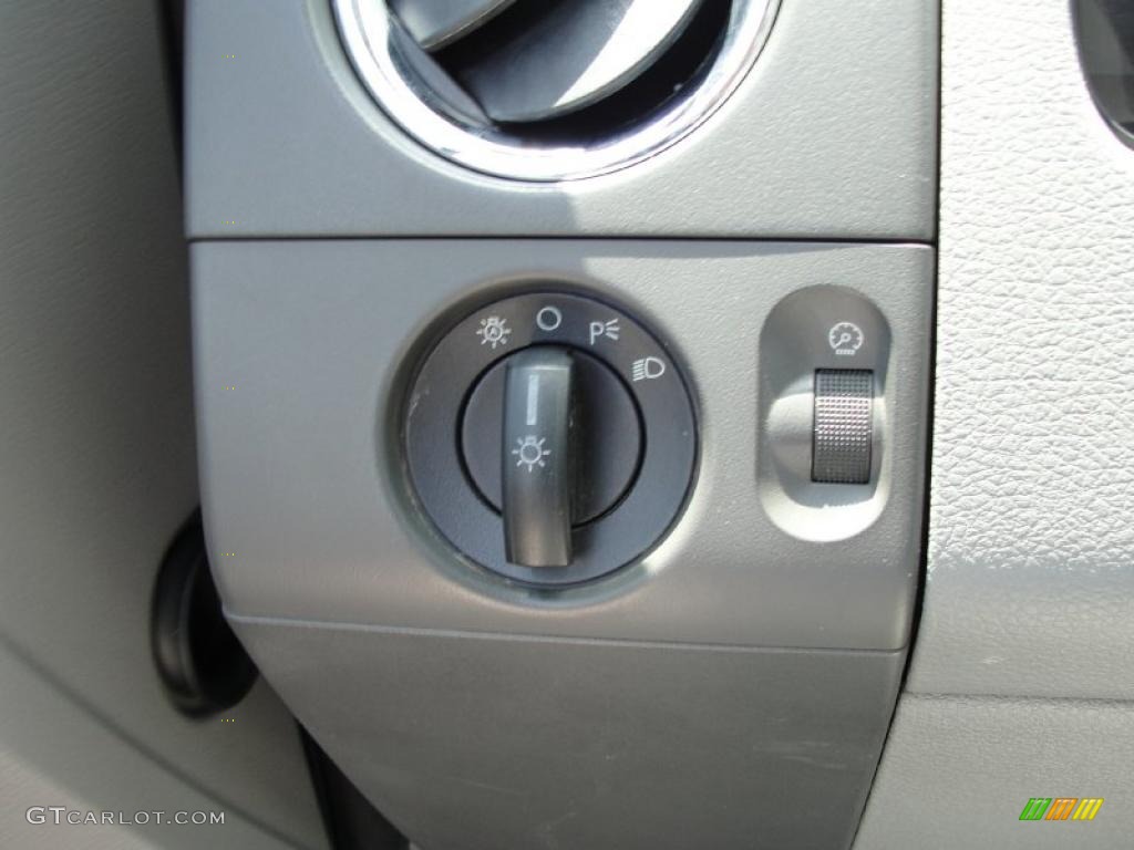 2004 F150 XLT SuperCab - Dark Shadow Grey Metallic / Medium/Dark Flint photo #44