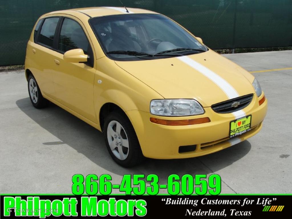 2005 Aveo LS Hatchback - Summer Yellow / Gray photo #1