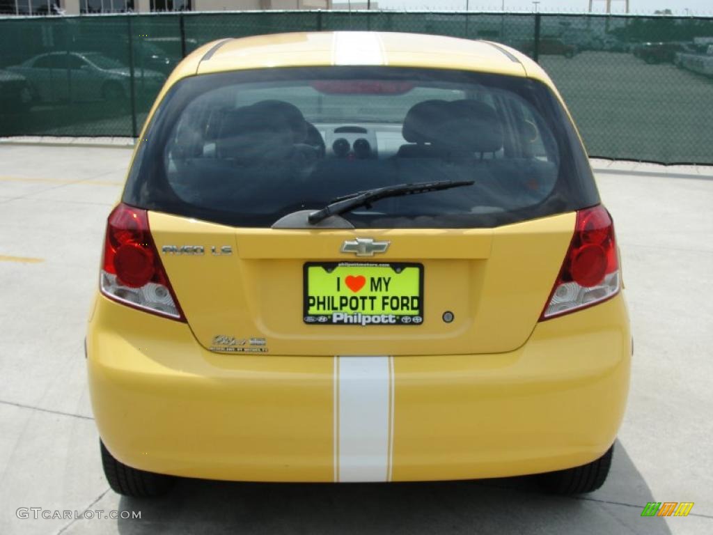 2005 Aveo LS Hatchback - Summer Yellow / Gray photo #4