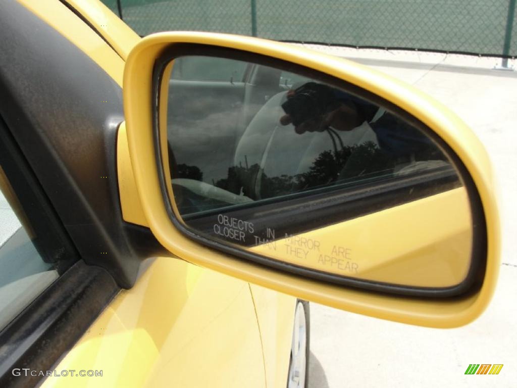 2005 Aveo LS Hatchback - Summer Yellow / Gray photo #17