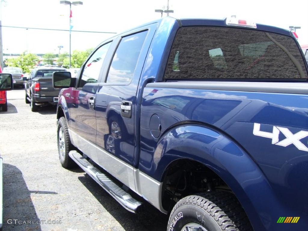 2010 F150 XLT SuperCrew 4x4 - Dark Blue Pearl Metallic / Medium Stone photo #7