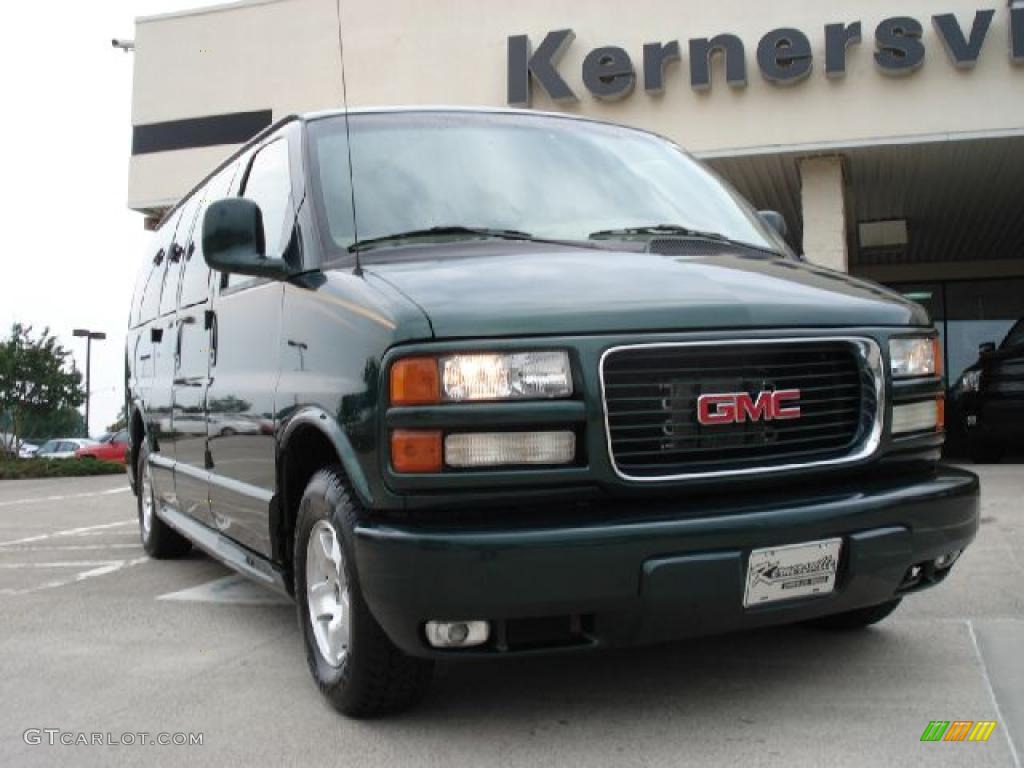 2002 Savana Van G1500 SLT Passenger - Polo Green Metallic / Neutral photo #1