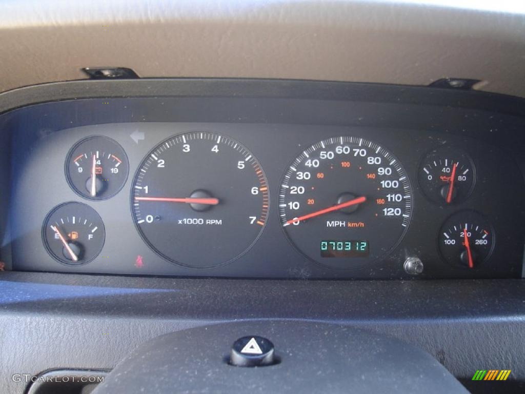 2000 Grand Cherokee Laredo 4x4 - Taupe Frost Metallic / Agate photo #24