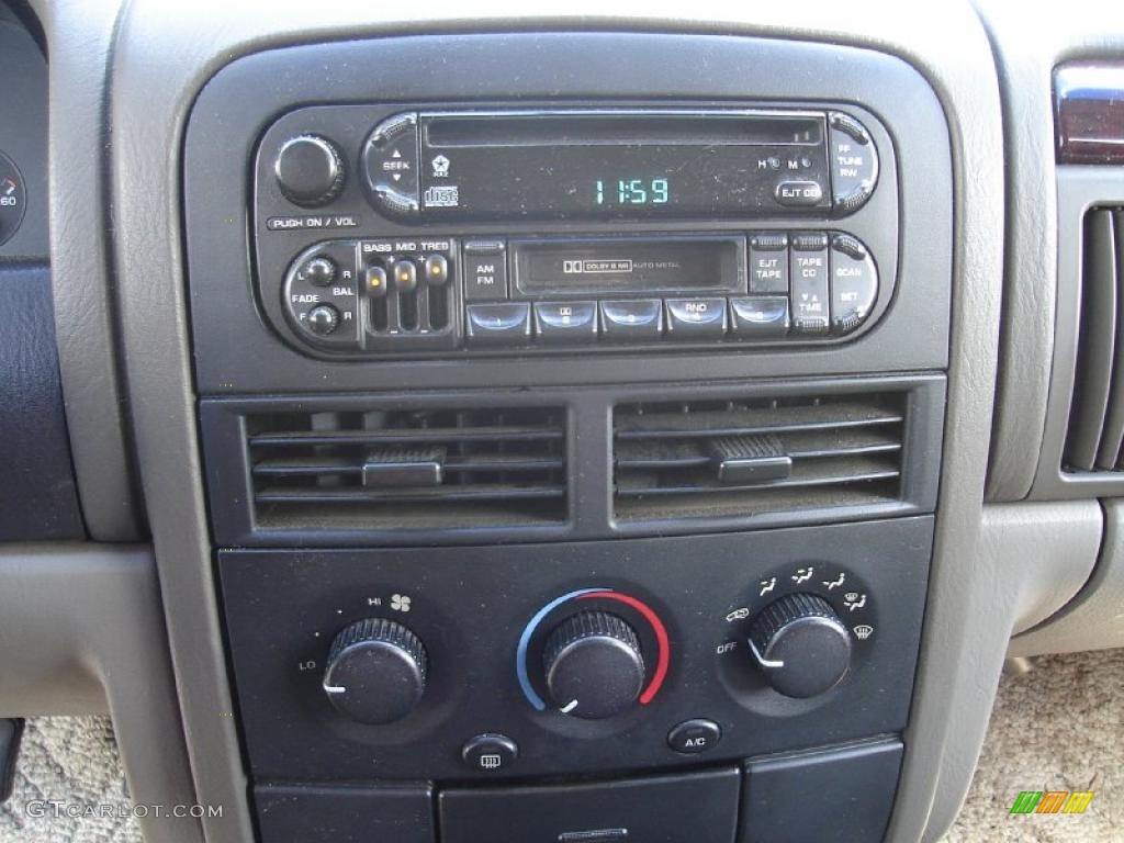 2000 Grand Cherokee Laredo 4x4 - Taupe Frost Metallic / Agate photo #26