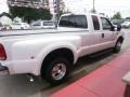 Oxford White - F350 Super Duty XLT SuperCab Dually Photo No. 37