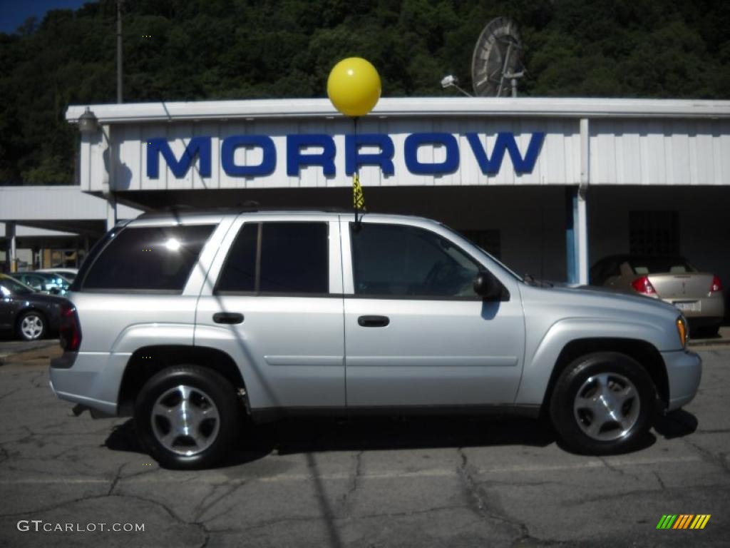 2007 TrailBlazer LS 4x4 - Moondust Metallic / Light Gray photo #1