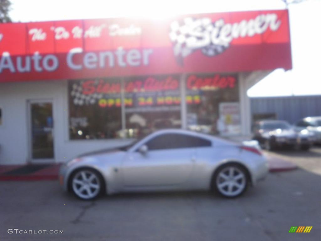 Chrome Silver Nissan 350Z