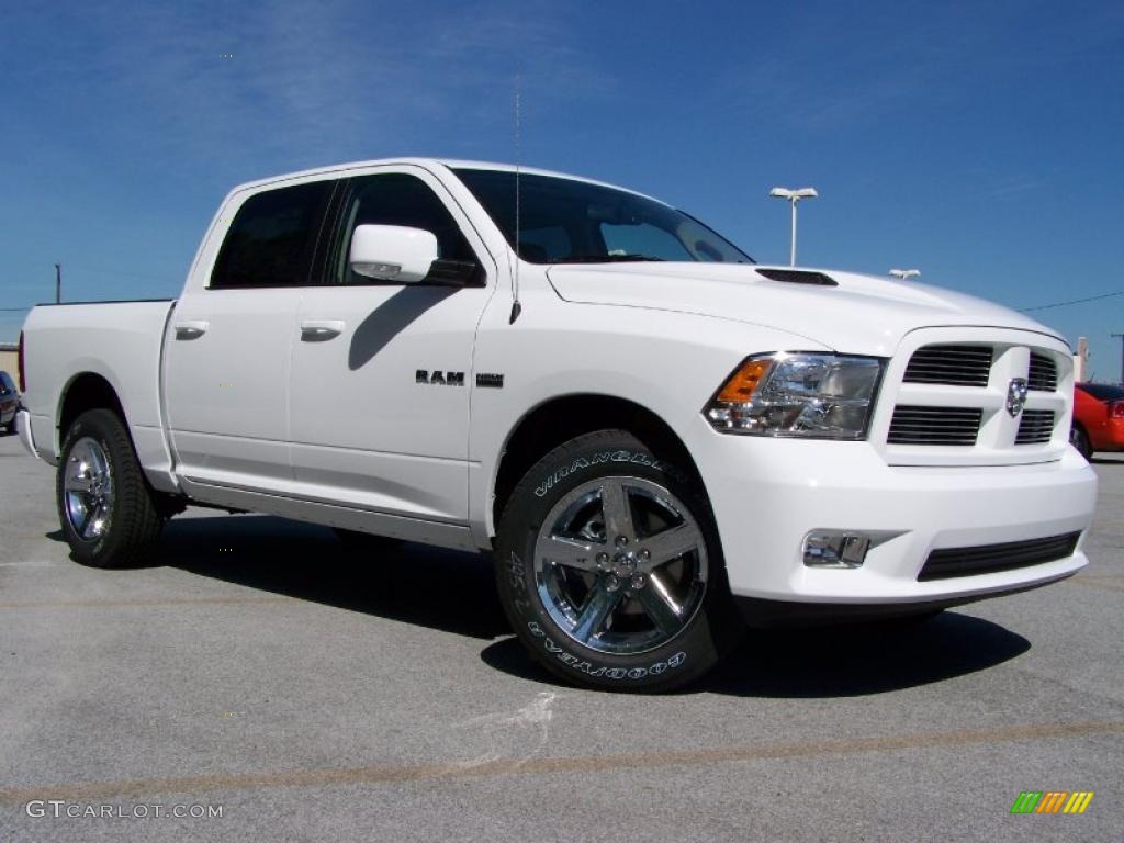 2010 Ram 2500 Sport Crew Cab 4x4 - Brilliant Black Crystal Pearl / Dark Slate photo #1