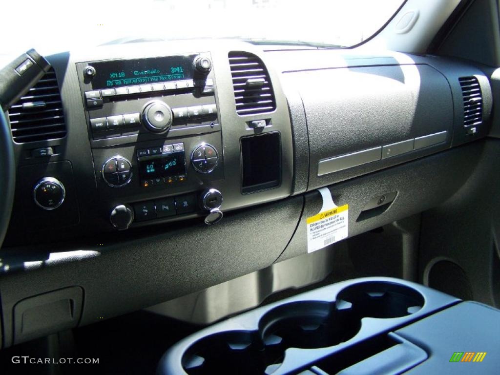 2010 Sierra 2500HD SLE Extended Cab 4x4 - Pure Silver Metallic / Ebony photo #18