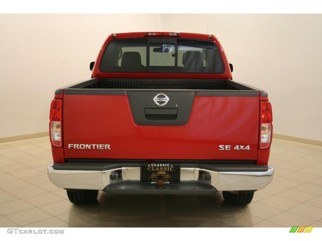 2007 Frontier SE King Cab 4x4 - Red Brawn / Graphite photo #6