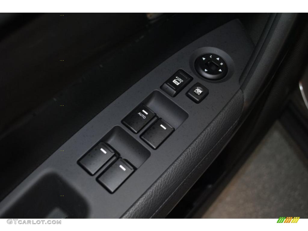 2011 Sorento LX V6 AWD - Titanium Silver / Black photo #43