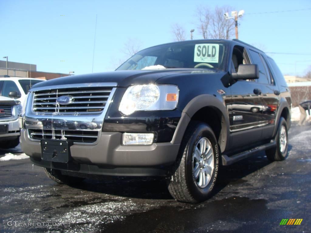 2006 Explorer XLT 4x4 - Black / Stone photo #1