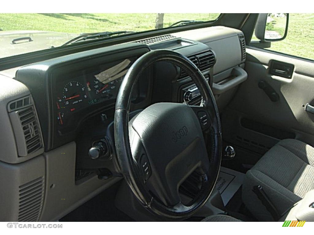 2004 Wrangler X 4x4 - Light Khaki Metallic / Dark Slate Gray photo #27
