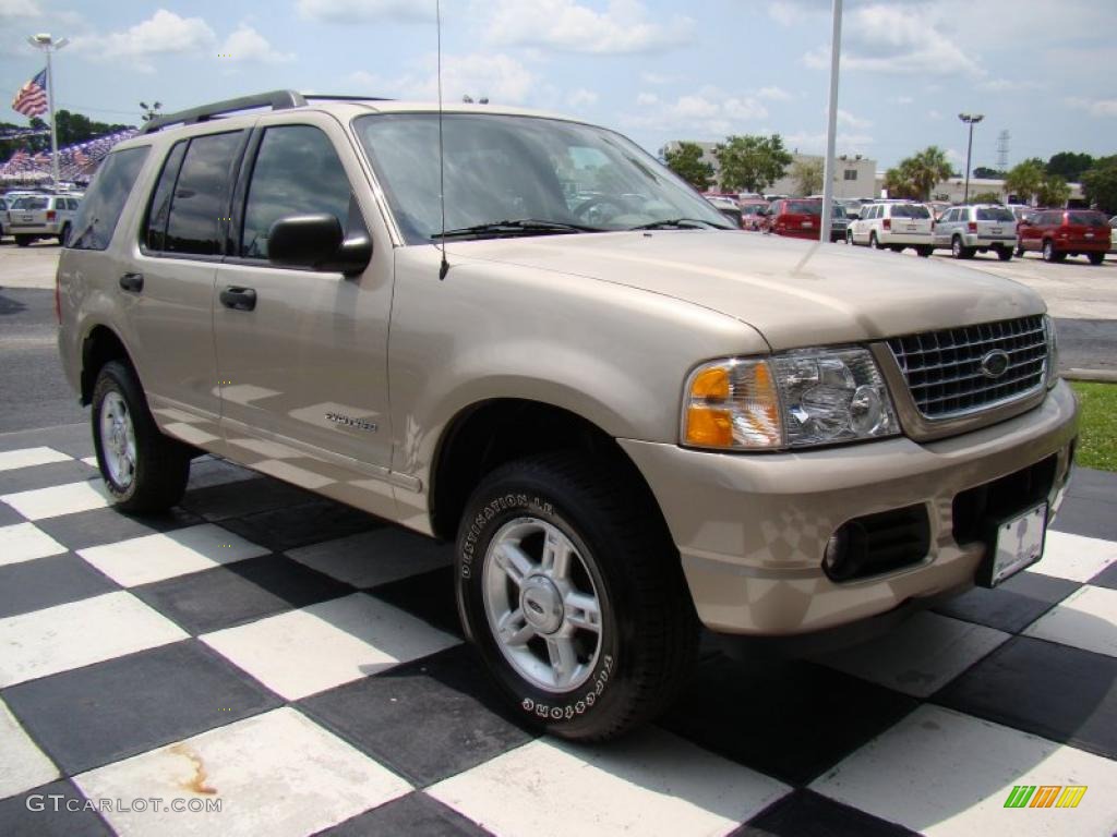 2005 Explorer XLT - Pueblo Gold Metallic / Medium Parchment photo #5