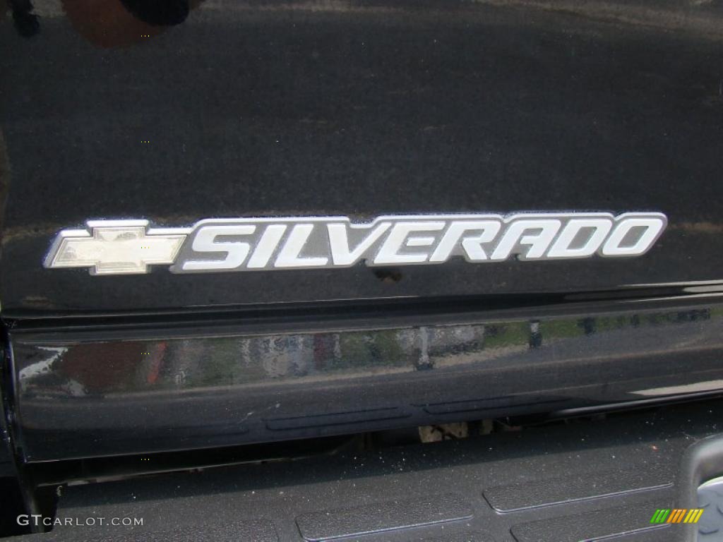 2005 Silverado 1500 LS Extended Cab 4x4 - Black / Dark Charcoal photo #35