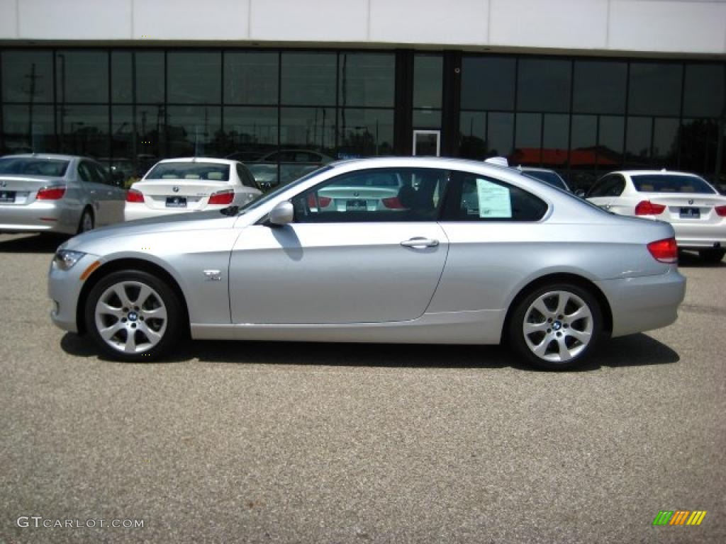 2010 3 Series 335i xDrive Coupe - Titanium Silver Metallic / Black Dakota Leather photo #2