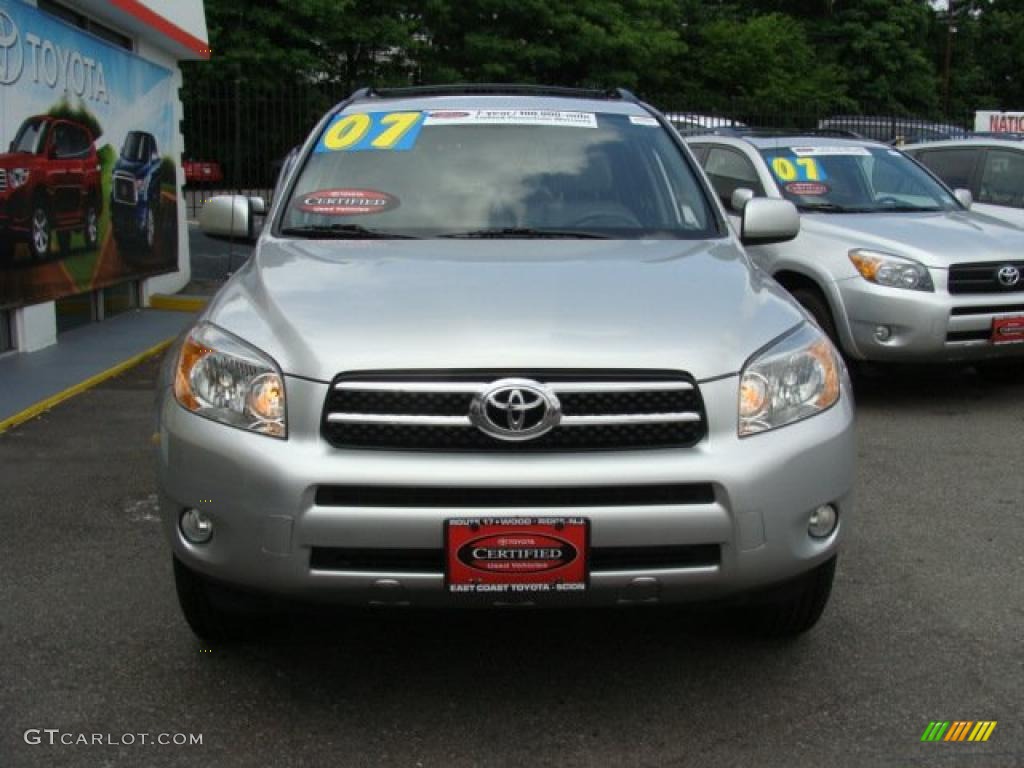 2007 RAV4 Limited 4WD - Classic Silver Metallic / Ash Gray photo #2