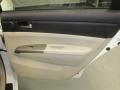 Super White - Prius Hybrid Photo No. 9