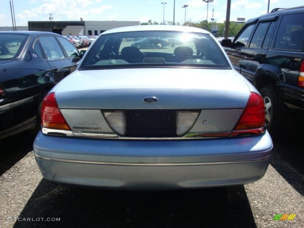 2000 Crown Victoria LX Sedan - Light Blue Metallic / Dark Denim Blue photo #3