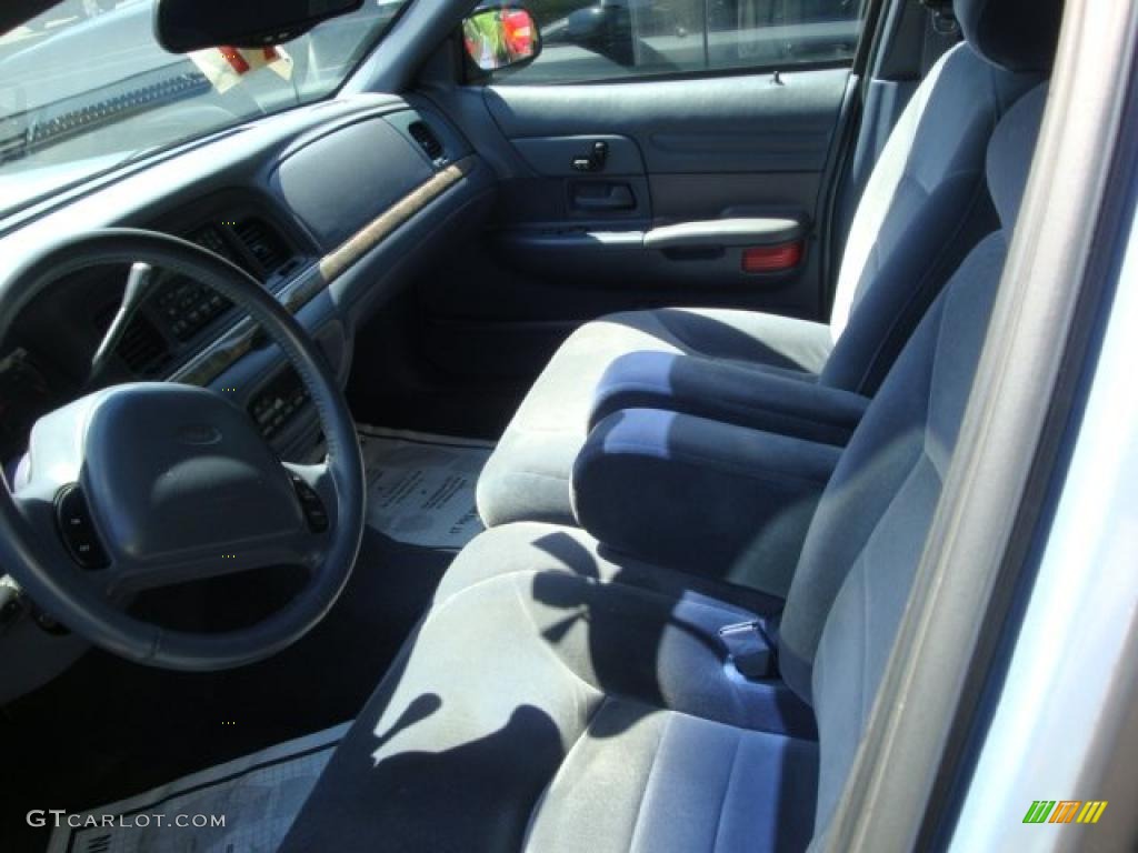 2000 Crown Victoria LX Sedan - Light Blue Metallic / Dark Denim Blue photo #8