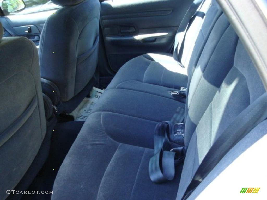 2000 Crown Victoria LX Sedan - Light Blue Metallic / Dark Denim Blue photo #9