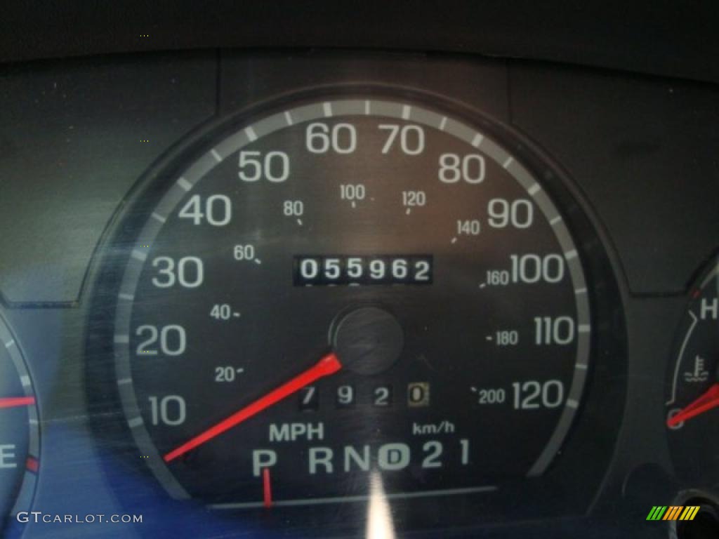2000 Crown Victoria LX Sedan - Light Blue Metallic / Dark Denim Blue photo #15