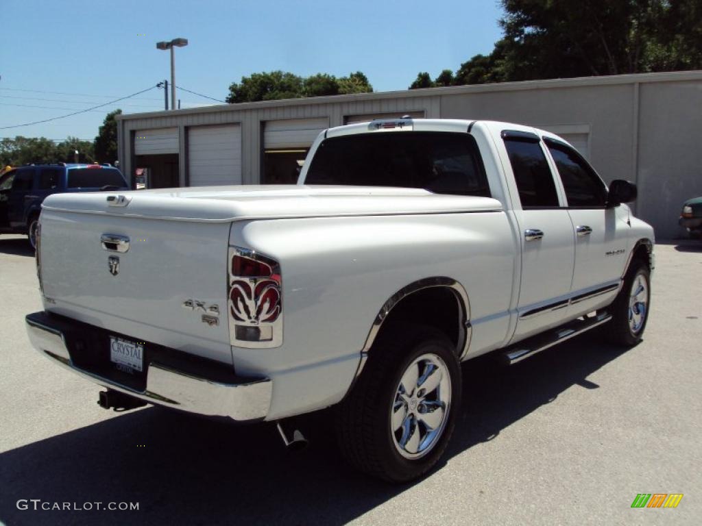 2005 Ram 1500 Laramie Quad Cab 4x4 - Bright White / Taupe photo #8